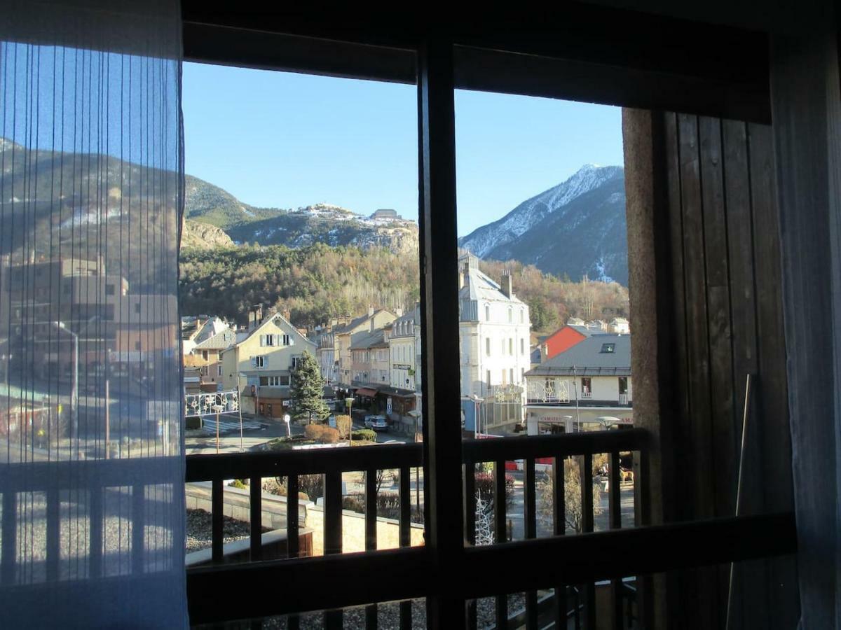 Central Parc Briançon Exteriör bild